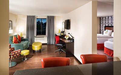 Staypineapple, The Maxwell Hotel, Seattle Center Seattle