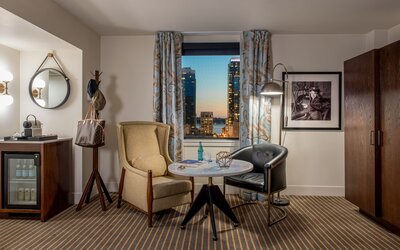 Hotel Theodore Seattle Downtown, Tapestry by Hilton