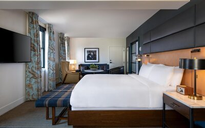 Hotel Theodore Seattle Downtown, Tapestry by Hilton