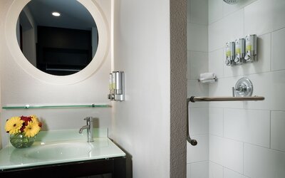 Staypineapple, Hotel FIVE, Downtown Seattle