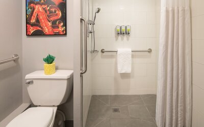 Staypineapple, Hotel FIVE, Downtown Seattle