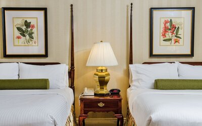 Mayflower Park Hotel
