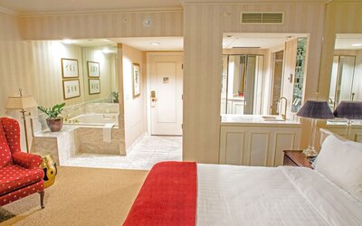 Mayflower Park Hotel