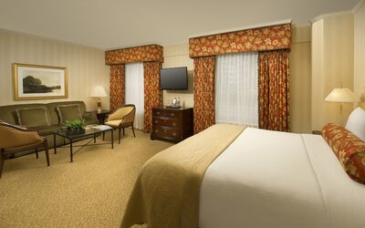 Mayflower Park Hotel