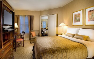 Mayflower Park Hotel