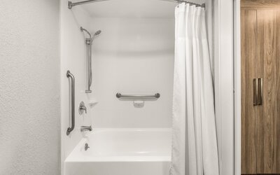 Crowne Plaza Orlando - Lake Buena Vista  by IHG