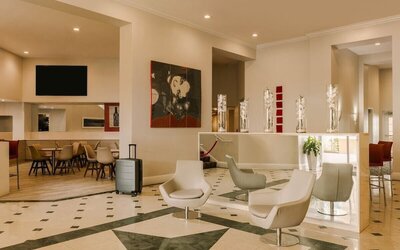 The Point Hotel & Suites Orlando