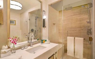 Guest bathroom at the Hilton Makkah Convention Hotel.