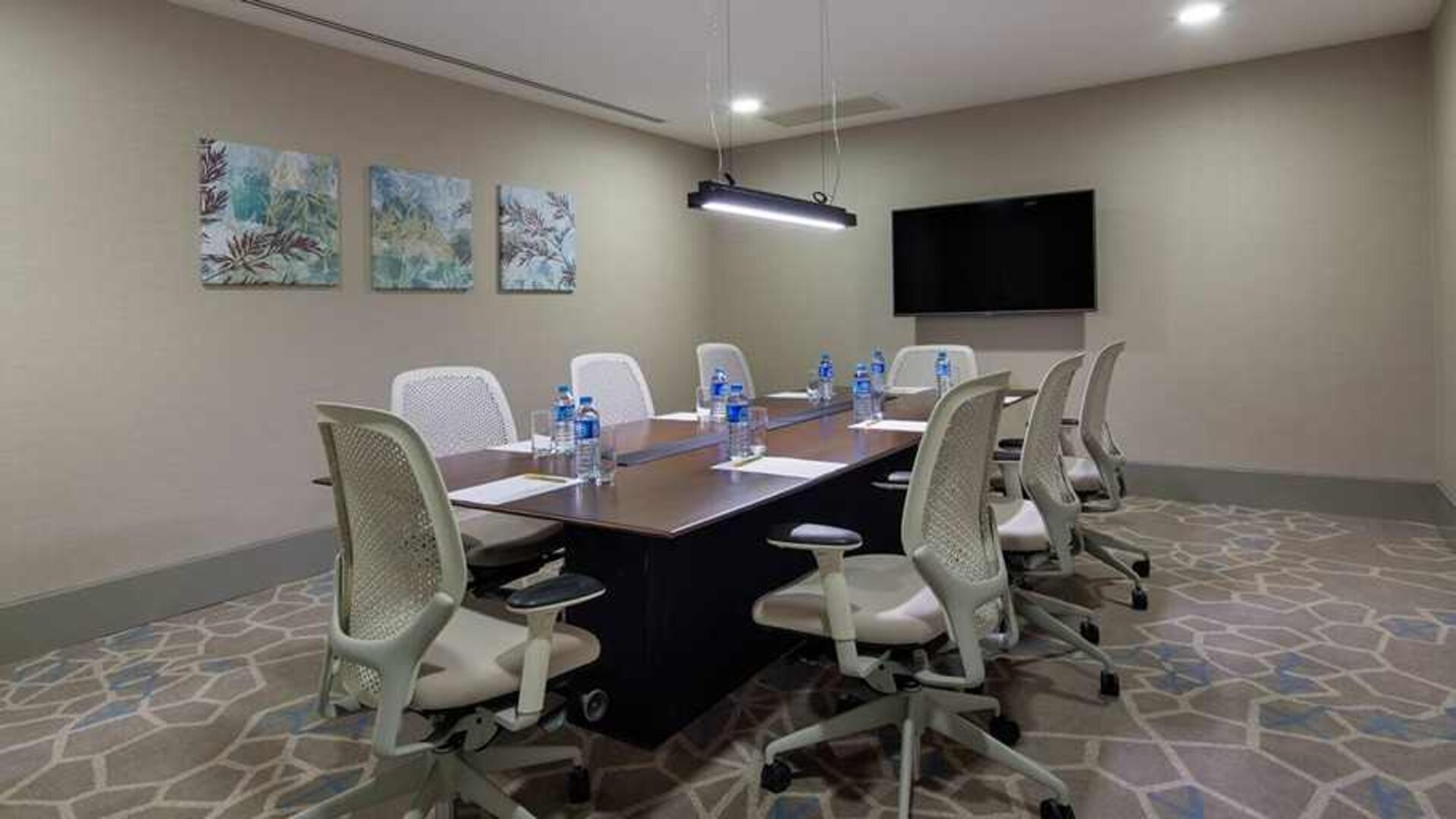 professional meeting room for all business meetings at Hilton Garden Inn Istanbul Ataturk Airport.