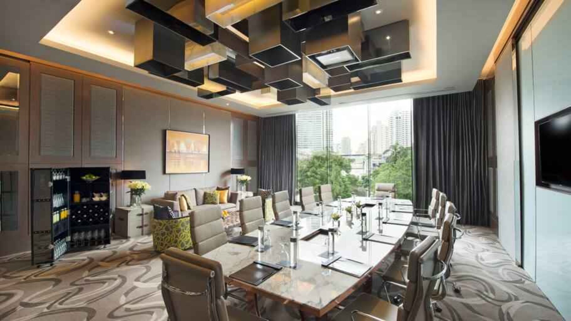 Bright meeting room at the Hilton Sukhumvit Bangkok.
