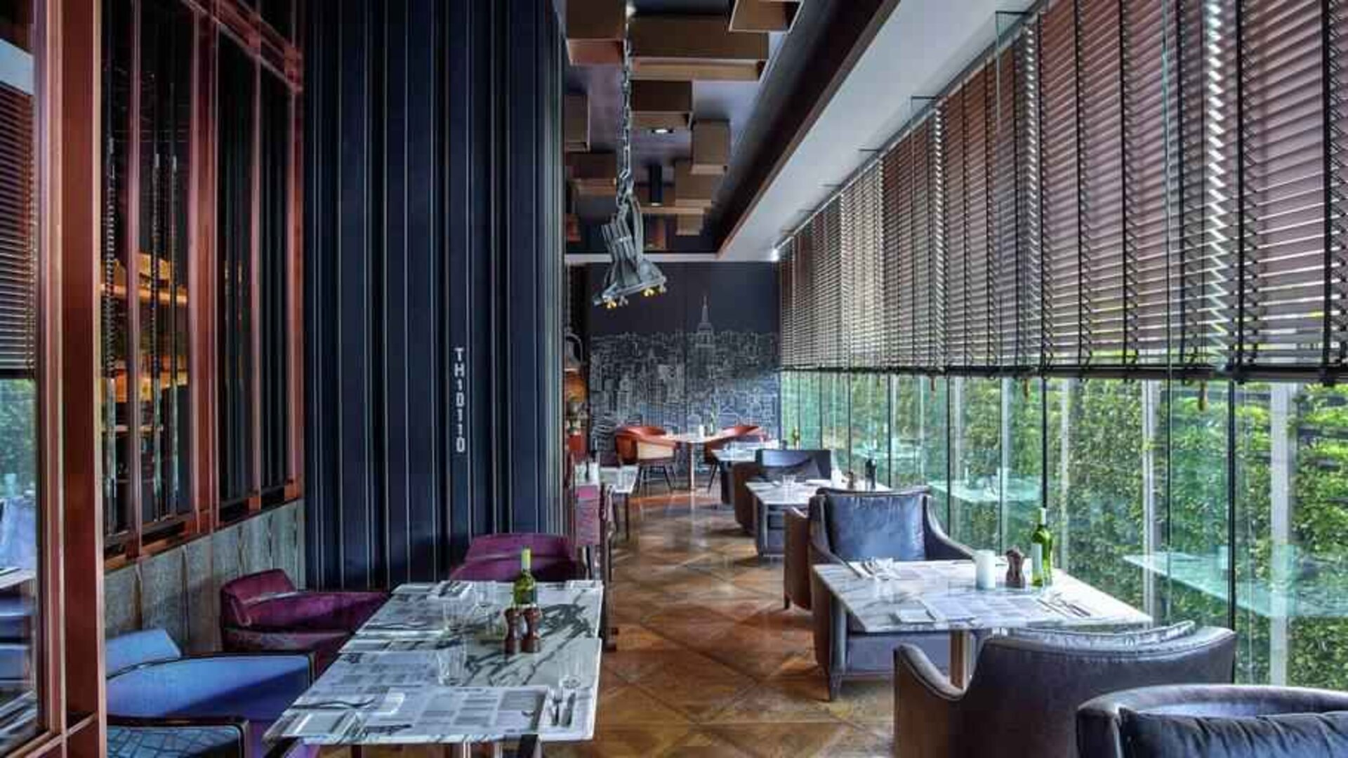 Seating area suitable for co-working at the Hilton Sukhumvit Bangkok.