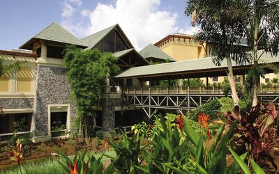 Universal’s Loews Royal Pacific Resort