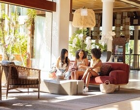 Universal’s Loews Royal Pacific Resort