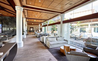 Universal’s Loews Royal Pacific Resort