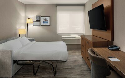 Four Points by Sheraton Downtown Seattle Center
