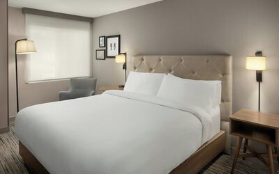 Four Points by Sheraton Downtown Seattle Center