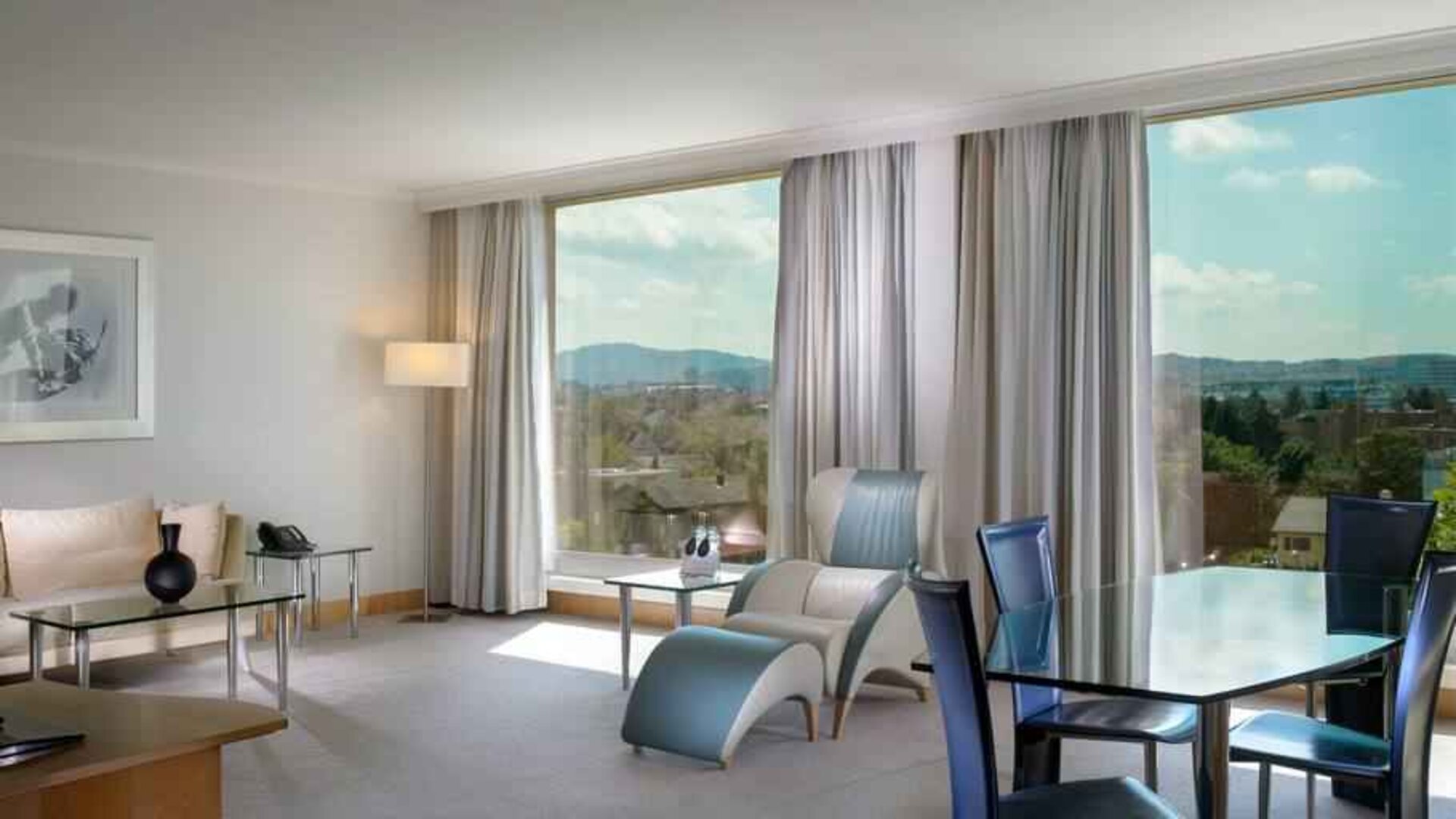 Bright living room at the Hilton Zurich Airport.