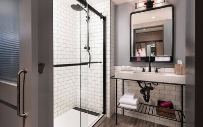 MOXY Seattle Downtown