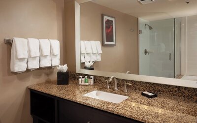 Delta Hotels by Marriott Orlando Lake Buena Vista