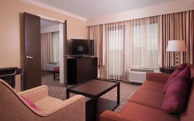 Delta Hotels by Marriott Orlando Lake Buena Vista