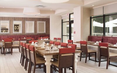 Delta Hotels by Marriott Orlando Lake Buena Vista