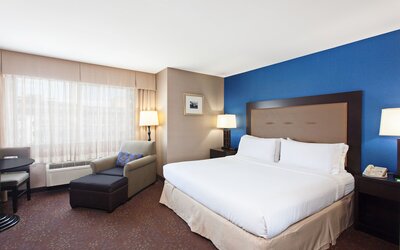 Holiday Inn Express And Suites Seattle Downtown - Lake Union by IHG