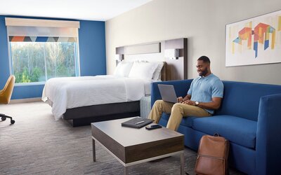 Holiday Inn Express And Suites Seattle Downtown - Lake Union by IHG