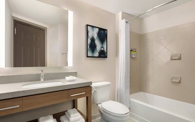 Holiday Inn Express And Suites Seattle Downtown - Lake Union by IHG