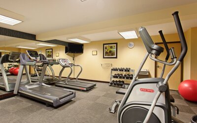 Holiday Inn Express And Suites Seattle Downtown - Lake Union by IHG