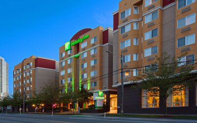 Holiday Inn Express And Suites Seattle Downtown - Lake Union by IHG