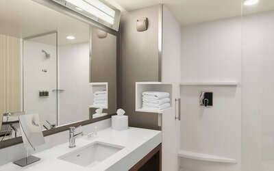 Courtyard by Marriott Seattle Northgate