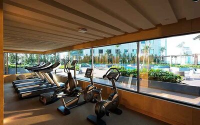 well equipped fitness center at DoubleTree by Hilton Hotel Johor Bahru.