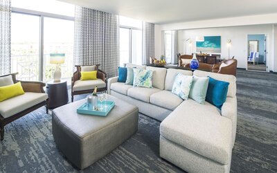 Universal's Loews Sapphire Falls Resort