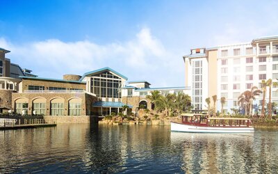Universal's Loews Sapphire Falls Resort