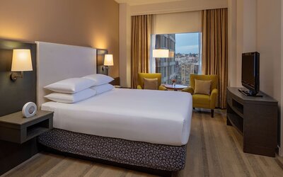 Hyatt At Olive 8