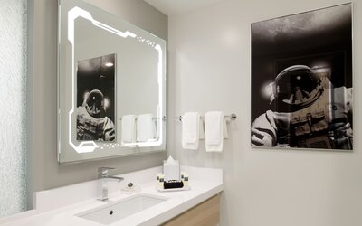 Astra Hotel, Seattle, A Tribute Portfolio Hotel by Marriott