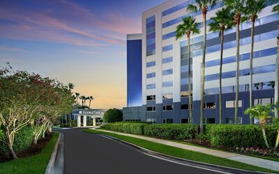 DoubleTree by Hilton Orlando Airport