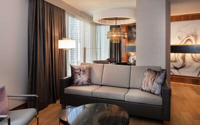 The Charter Hotel Seattle, Curio Collection by Hilton