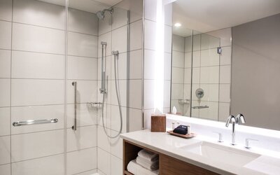 The Charter Hotel Seattle, Curio Collection by Hilton