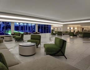 DoubleTree by Hilton at the Entrance to Universal Orlando