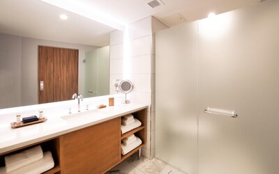 The Charter Hotel Seattle, Curio Collection by Hilton
