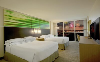 DoubleTree by Hilton at the Entrance to Universal Orlando