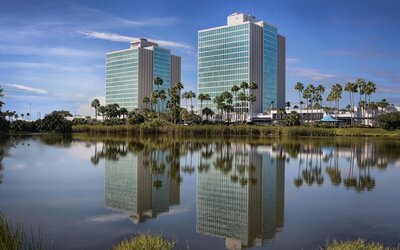 DoubleTree by Hilton at the Entrance to Universal Orlando