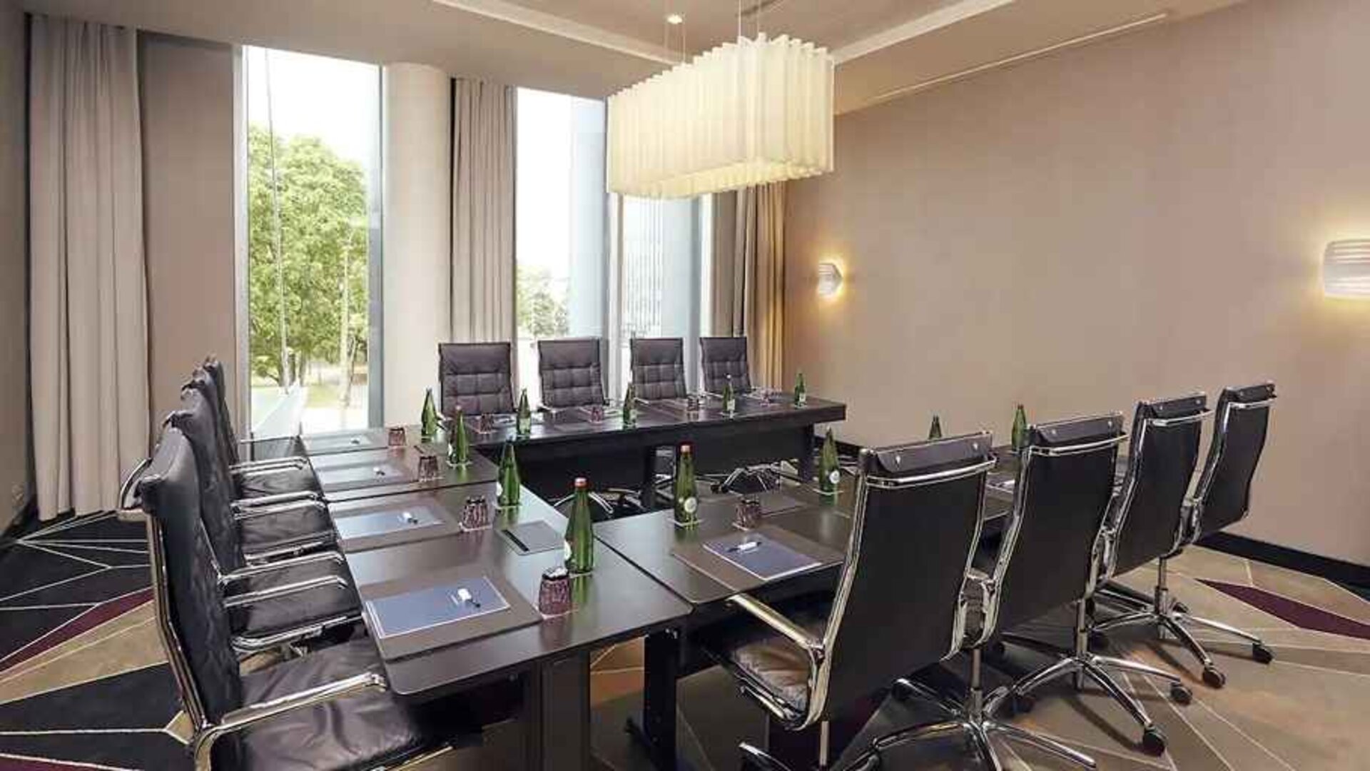 professional meeting room at Hilton Tallinn Park.