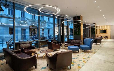 comfortable lobby and coworking space at Hilton Garden Inn Budapest City Centre.