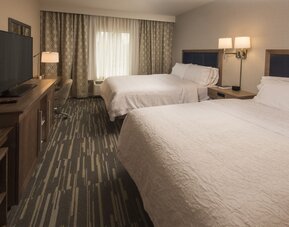 Hampton Inn & Suites Seattle/Redmond