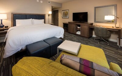 Hampton Inn & Suites Seattle/Redmond