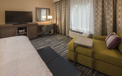 Hampton Inn & Suites Seattle/Redmond