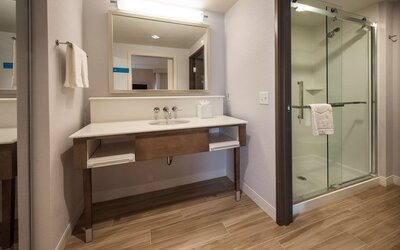 Hampton Inn & Suites Seattle/Redmond