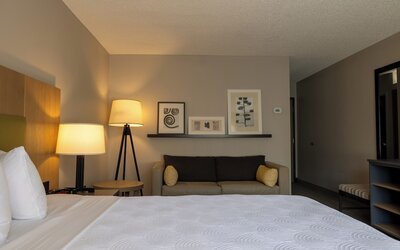Country Inn & Suites by Radisson, Seattle-Bothell, WA
